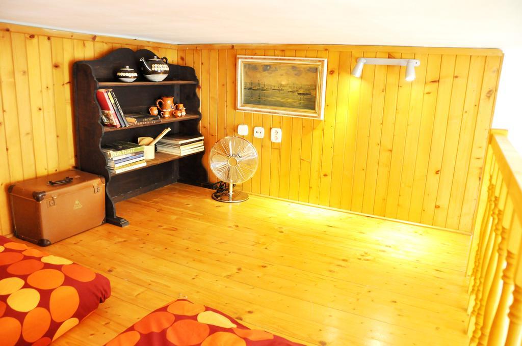 Traditional Slovak Apartment Pozsony Kültér fotó